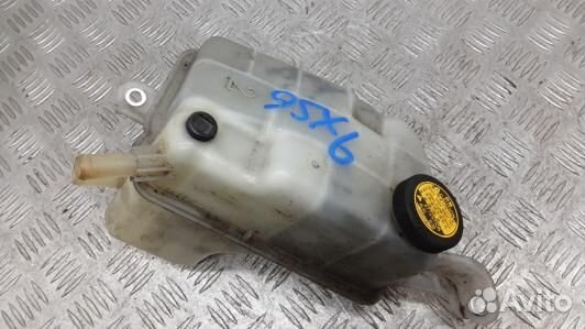 Бачок расширительный toyota avensis T27 (95X06NP01