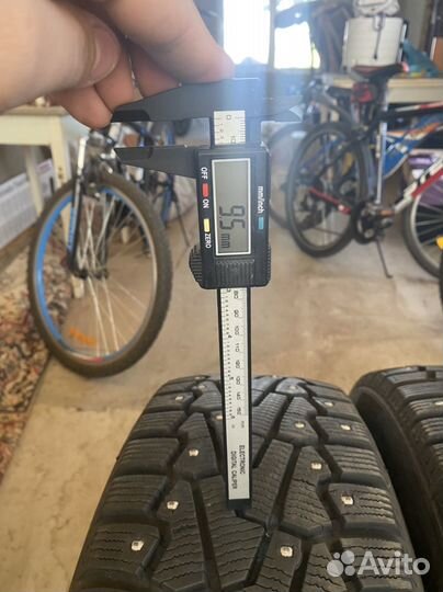 Pirelli Ice Zero 215/65 R16 102T