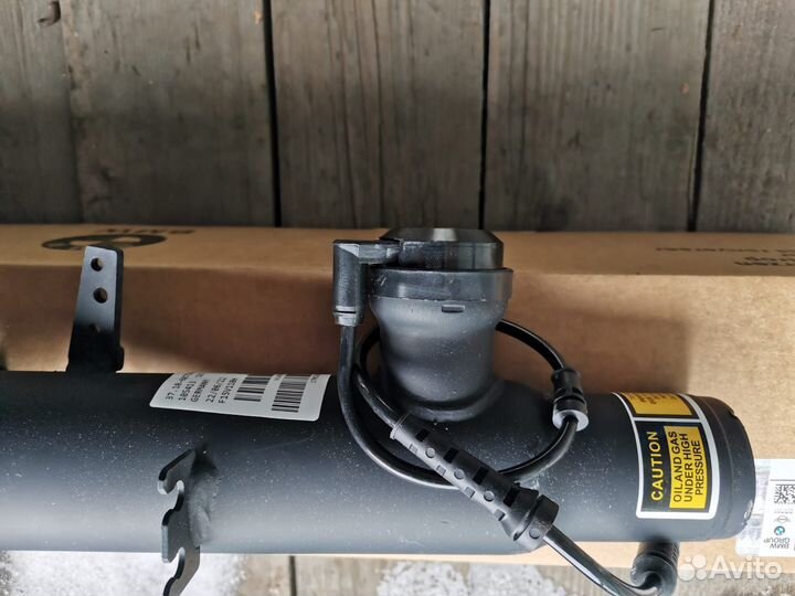 Амортизатор передний Bmw X5 X6 37106875083 новый