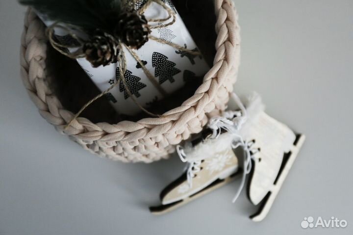 Корзинка вязаная для мелочей