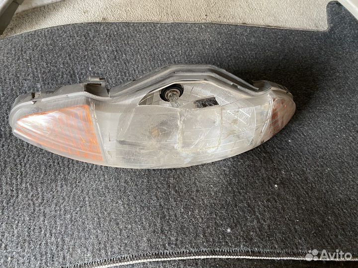 Фара на скутер Honda Lead 50/100