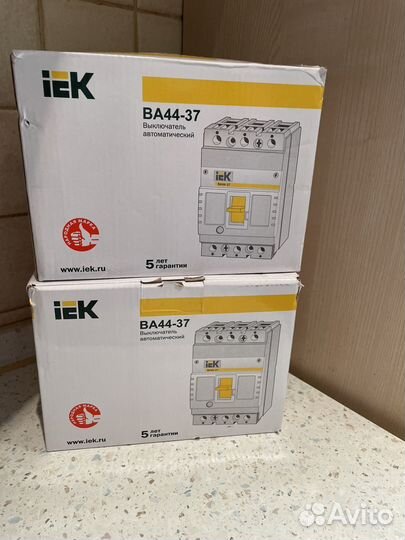Выключатель автоматический ва 44-37 400В