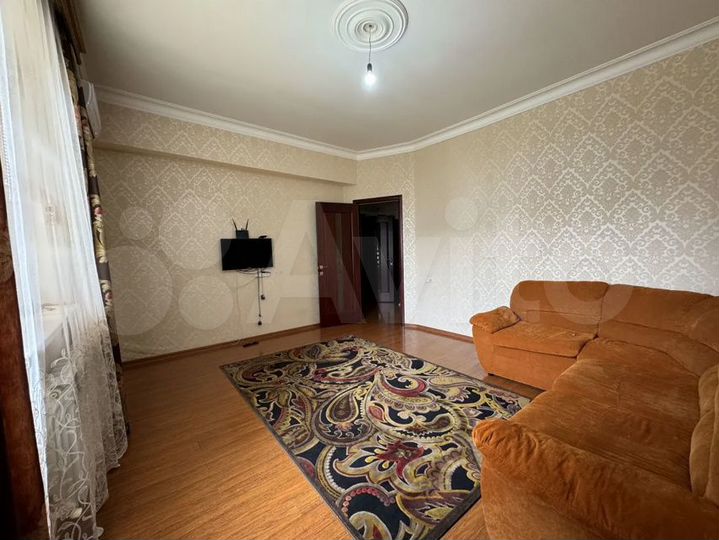 2-к. квартира, 66 м², 6/6 эт.