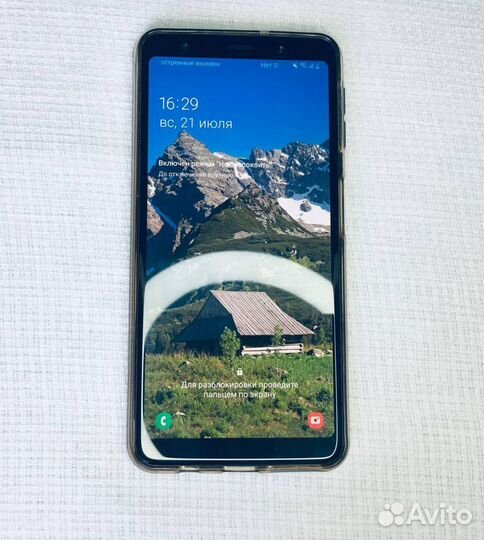 Samsung Galaxy A7 (2018), 4/64 ГБ