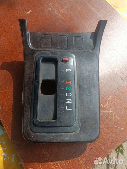 Накладка АКПП Toyota mark ll