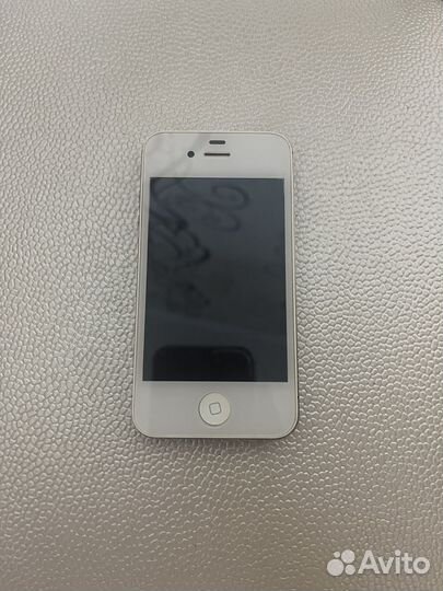 Телефон iPhone 4S