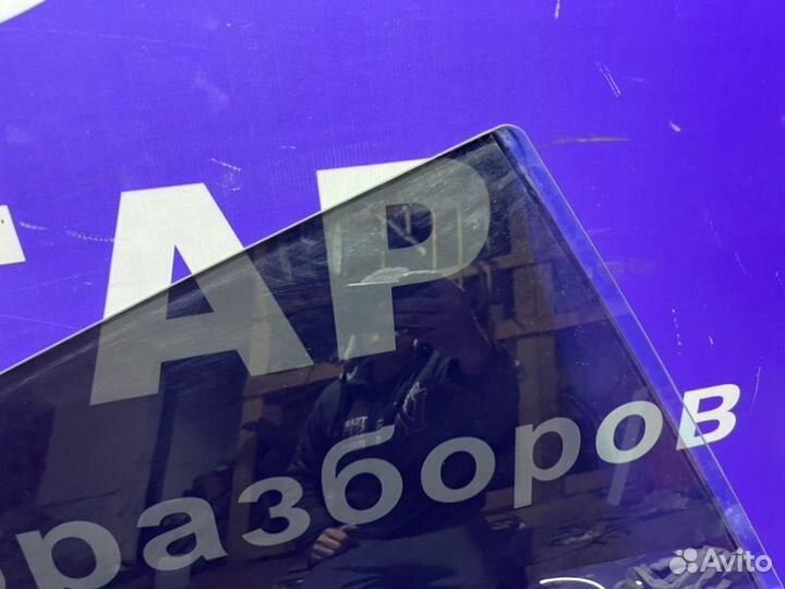 Стекло двери заднее правое Mercedes Benz Ml 164