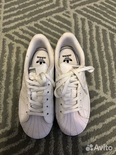 Кроссовки для девочки adidas 32 новые