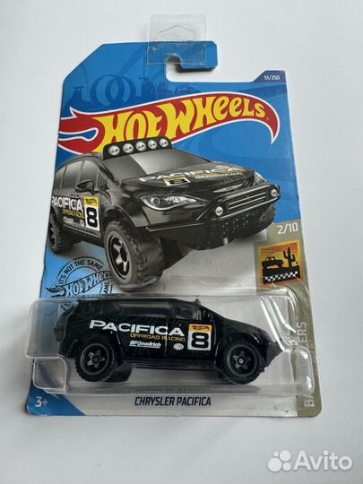 Hot wheels Chrysler Pacifica / Baja Blazers