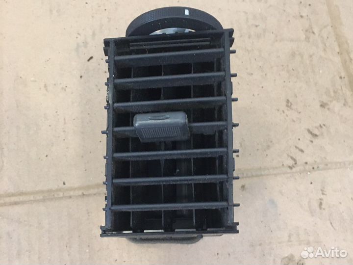 Дифлектор воздушный правый Toyota 4Runner (2592)