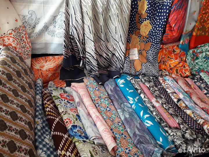 Ткани.Полотенца ссср.скатерти.вафельные махровые