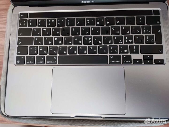 Macbook pro 13 m1 16gb 256g(12 циклов зарядки)