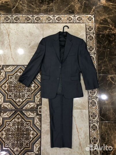 Костюм новый