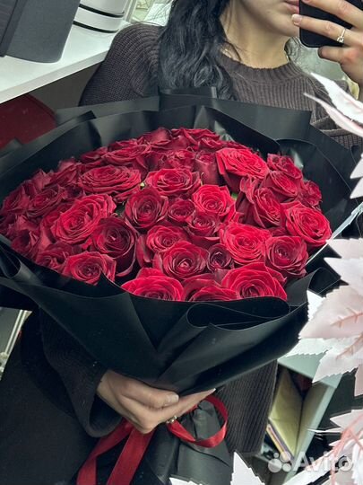 Цветы, подарки