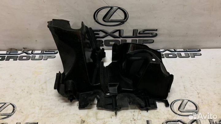 Дефлектор радиатора передний левый Toyota Land