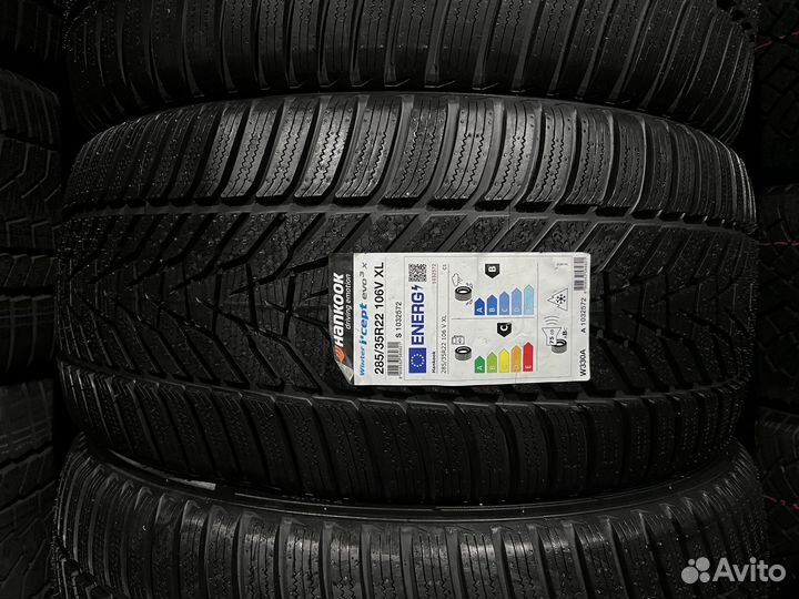 Hankook Winter I'Cept Evo 3 X W330A 315/30 R22 и 285/35 R22 111V