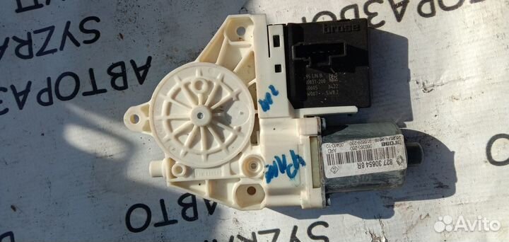 Моторчик стеклоподъем. перед. прав Renault Fluence