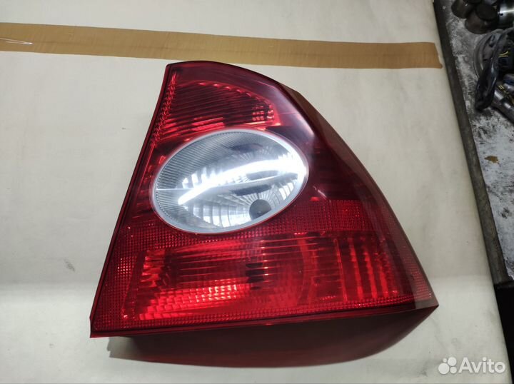 Фонарь задний ford focus 2