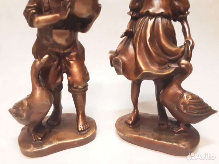 Статуэтки. Бронза. Парные. Цена за 2шт. Большие