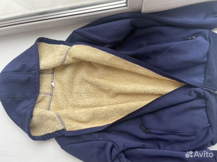 Кофта с капюшоном женская