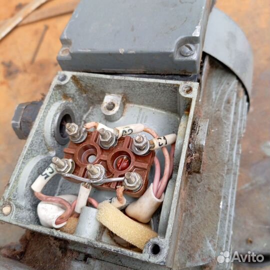 Электродвигатель 0.37 квт 3000 об 380/220в