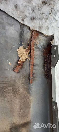 Продам крыло nissan x- trail T-31