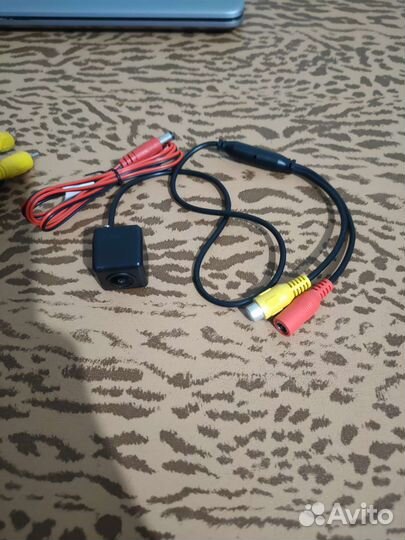 Камера заднего вида на автомобиль