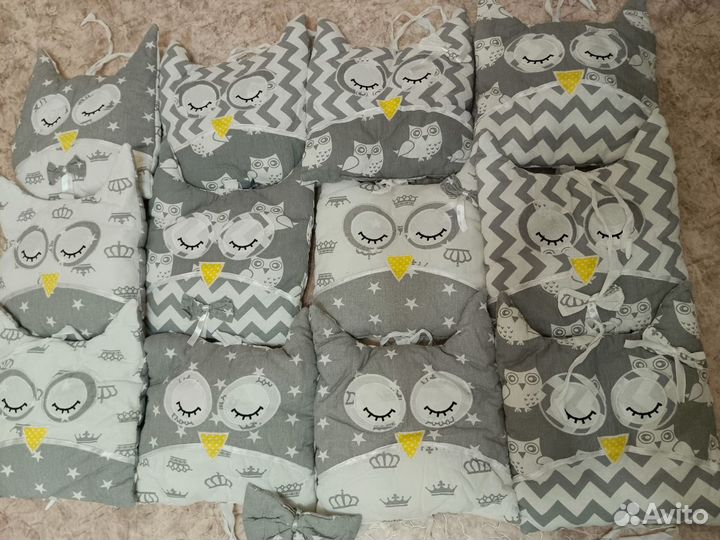 Бортики в кроватку, балдахин и держатель