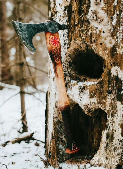 Кованый топор ручной работы Солнцеворот