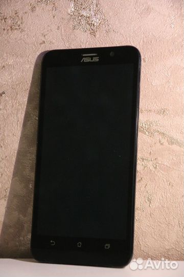 Asus ZenFone 2 ZE551ML, 2/16 ГБ