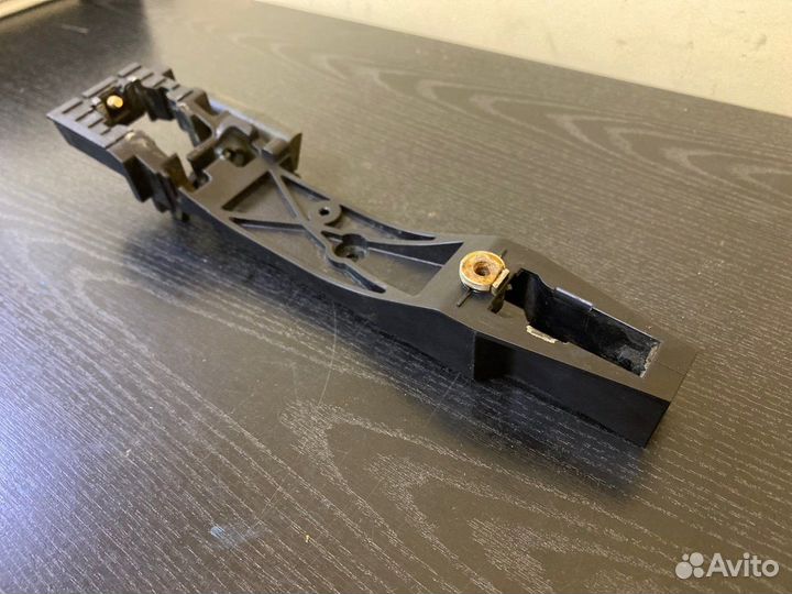 Кронштейн бу задний правый Infiniti Fx35 S50 2005