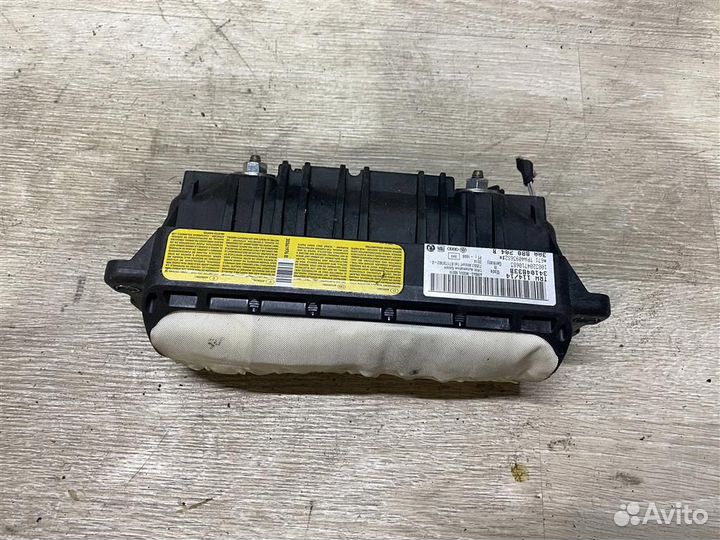 Подушка безопасности пассажирская (в торпедо) Vol