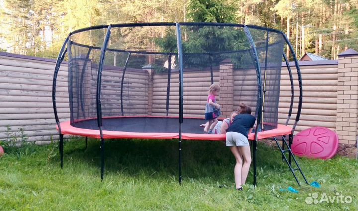 Классные новые батуты для всей семьи в Химках