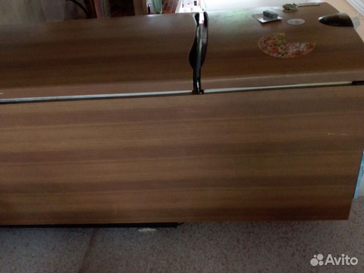 Холодильник бу Японский