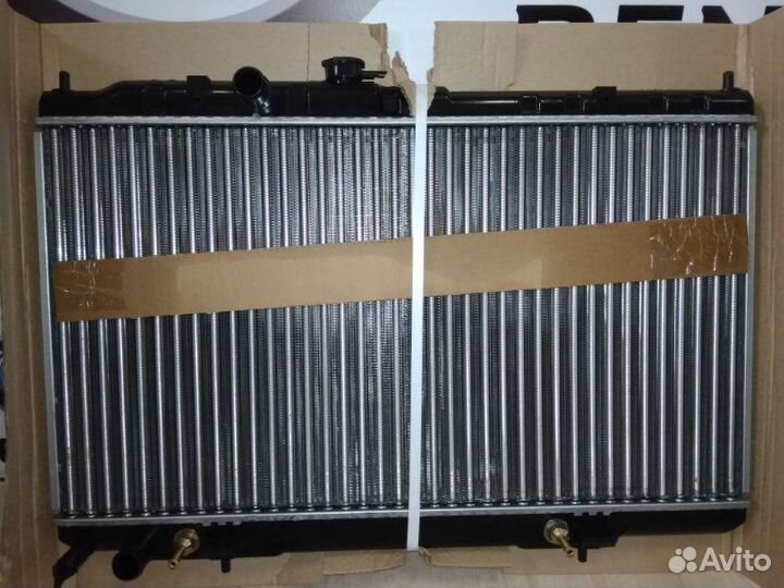 Радиатор охлаждения двигателя основной Nissan alme