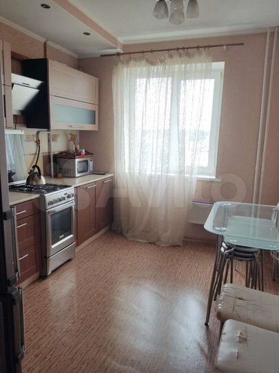 3-к. квартира, 67,1 м², 8/10 эт.