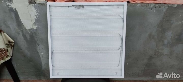 Светильник потолочный светодиодный