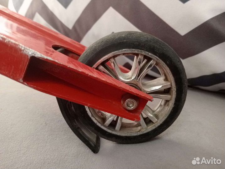 Трюковой самокат