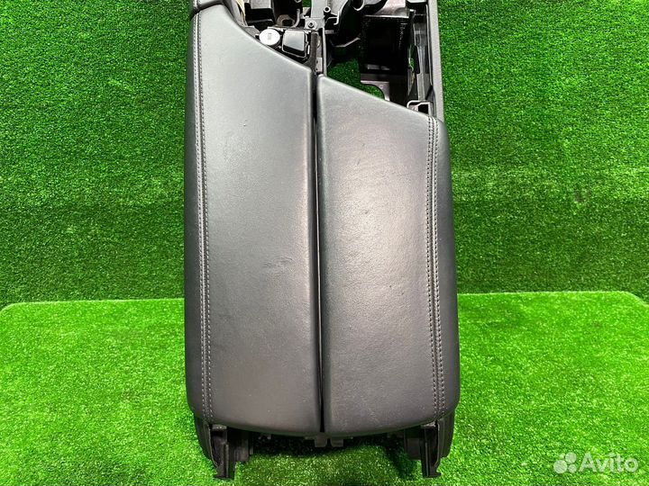 Центральная консоль BMW F10