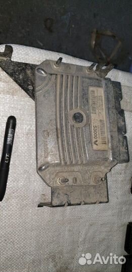 Блок управления двигателем Renault Megane 2 (2002)