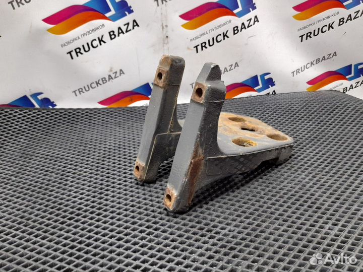 Кронштейн пневморессоры правый Volvo FH, Volvo FM