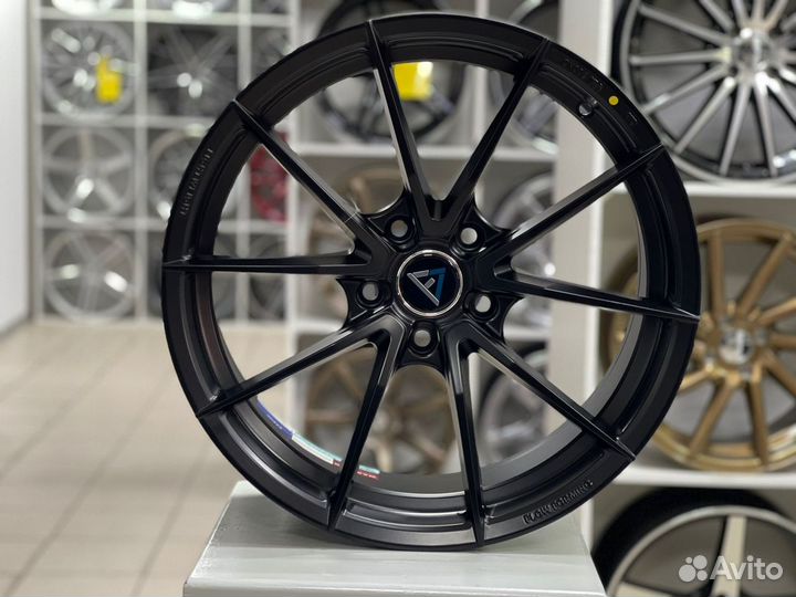 Диски на range rover, jaguar Wheelegend R18