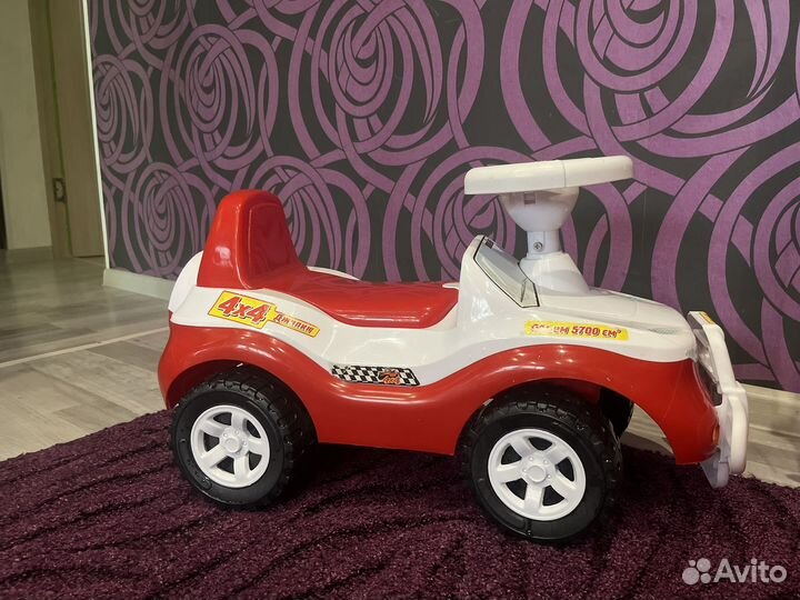 Машинка-каталка