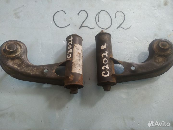 Рычаги верхние левый правый w202 w208