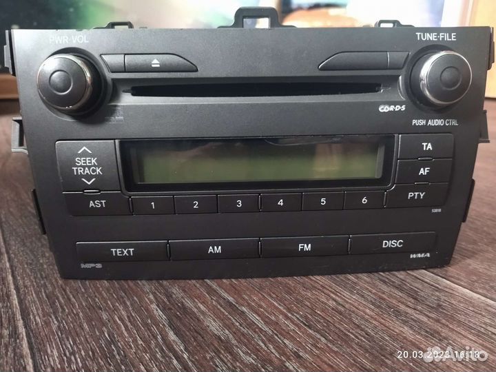 Штатная магнитола от toyota corolla 150