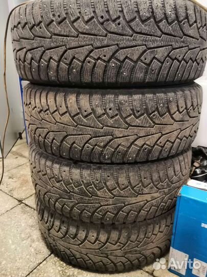 Nokian Tyres Hakkapeliitta 5 235/60 R18