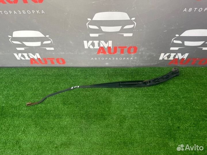 Поводок дворников левый Kia Rio 3 Ub 11-17 хэтчбек