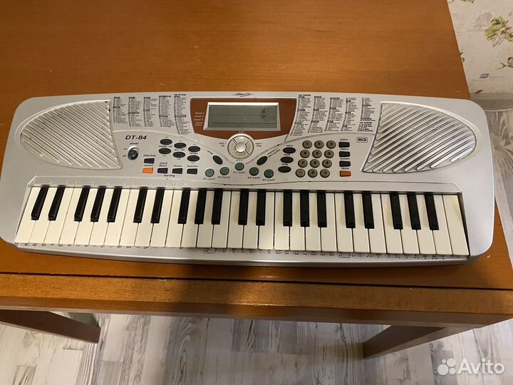 Синтезатор Alina Pro DT-84