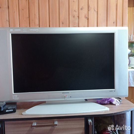 Телевизор grundig sedance 32 LXW 82-6610 TOP