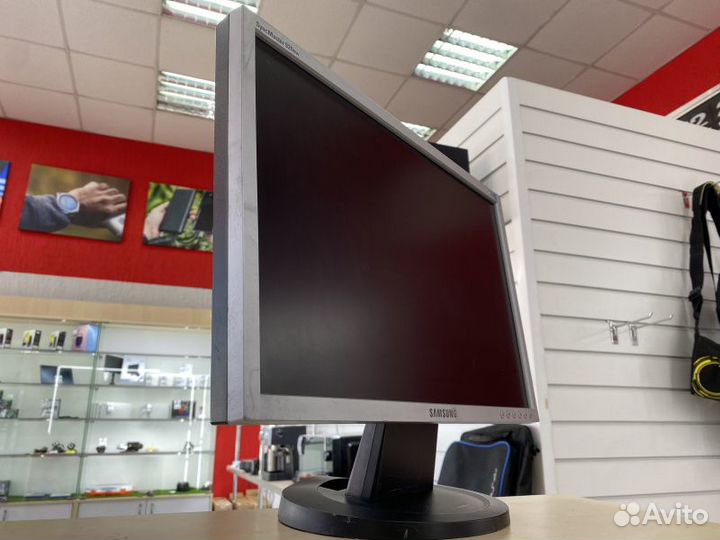 Монитор. Samsung 943B